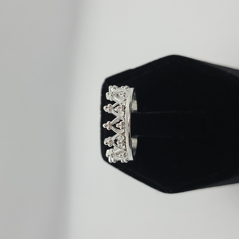 Crown Ring - Picture 6 of 6